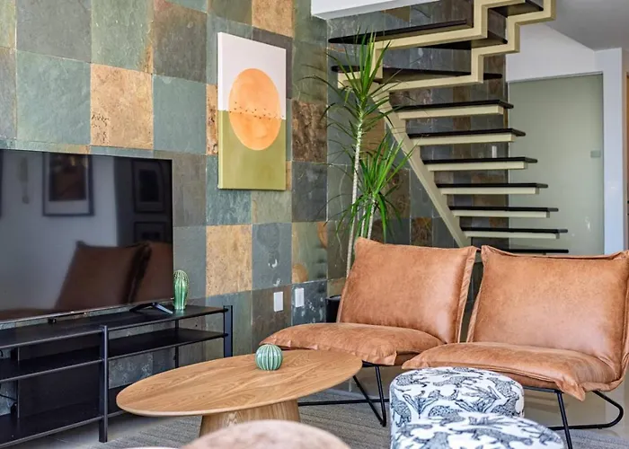 4br For 10 Terrace Living In Roma Norte